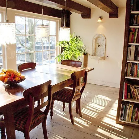 Bed & Breakfast De Baronie Amsterdam