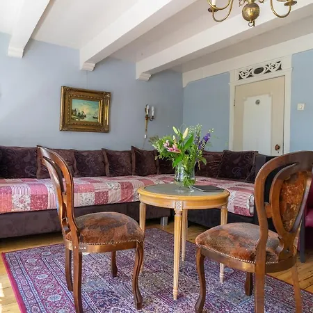 Bed & Breakfast De Baronie Amsterdam